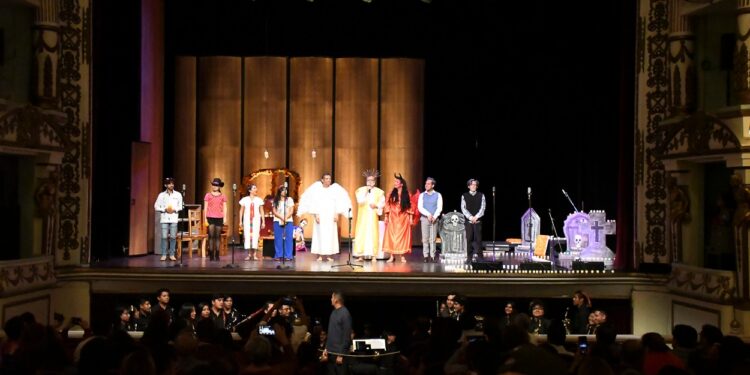 ¡Ayer tuve el gusto de asistir a la emocionante obra «Ahí te voy San Pedro» de la Facultad de Bellas Artes de la UABJO!