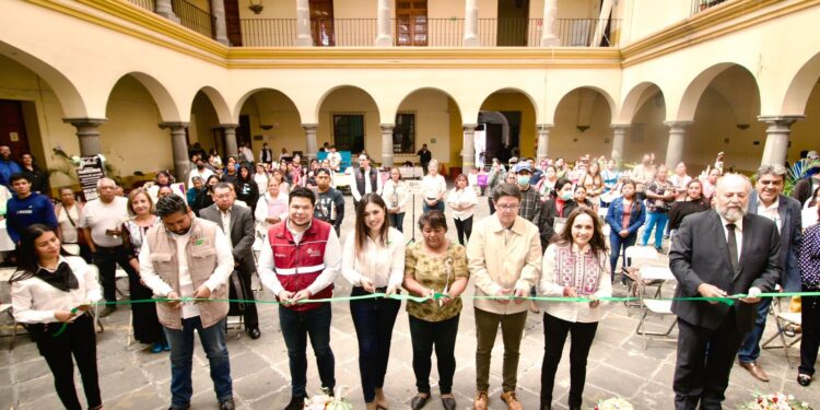 Promueve gobierno estatal y federal créditos solidarios a proyectos de economía social