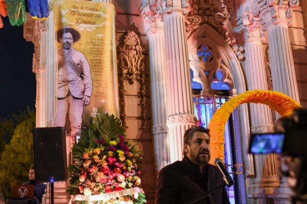 al público conocer el interior de la tumba del Centauro del Norte en el mausoleo del Parque Revolución