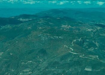 Concluidos, 186 caminos artesanales de Oaxaca a partir de la mano de obra local, destaca presidente