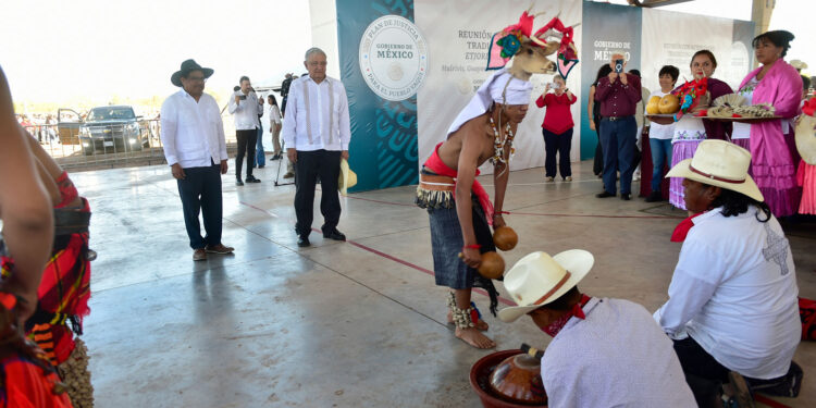 Distrito de riego del pueblo yaqui será inaugurado en junio de 2024; presidente entrega objetos sagrados repatriados