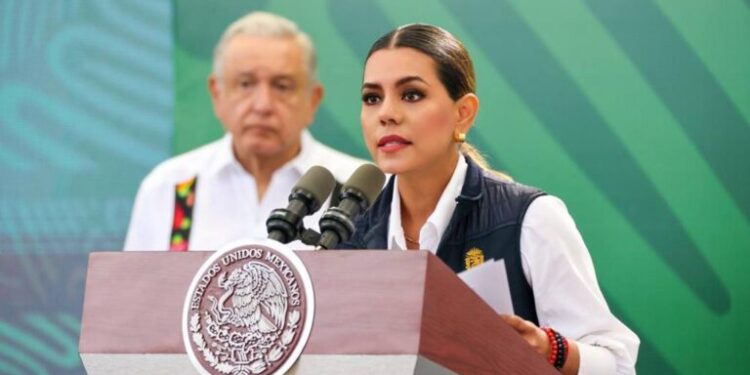 Encabezan AMLO y Evelyn Salgado informe de resultados en apoyo a familias damnificadas de Acapulco y Coyuca de Benítez
