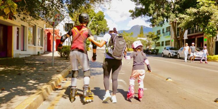Niñas y niños aprenden sobre la riqueza cultural de Oaxaca en la DivertiRuta