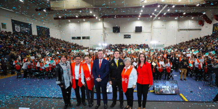 Nuevo León Imparable en la Educación, se gradúan cerca de mil 500 alumnos de la Universidad Ciudadana