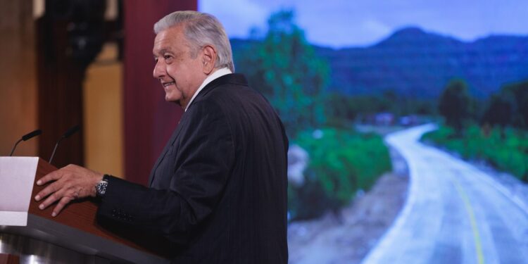 Sur-sureste crece a partir de obras públicas en beneficio del pueblo: presidente