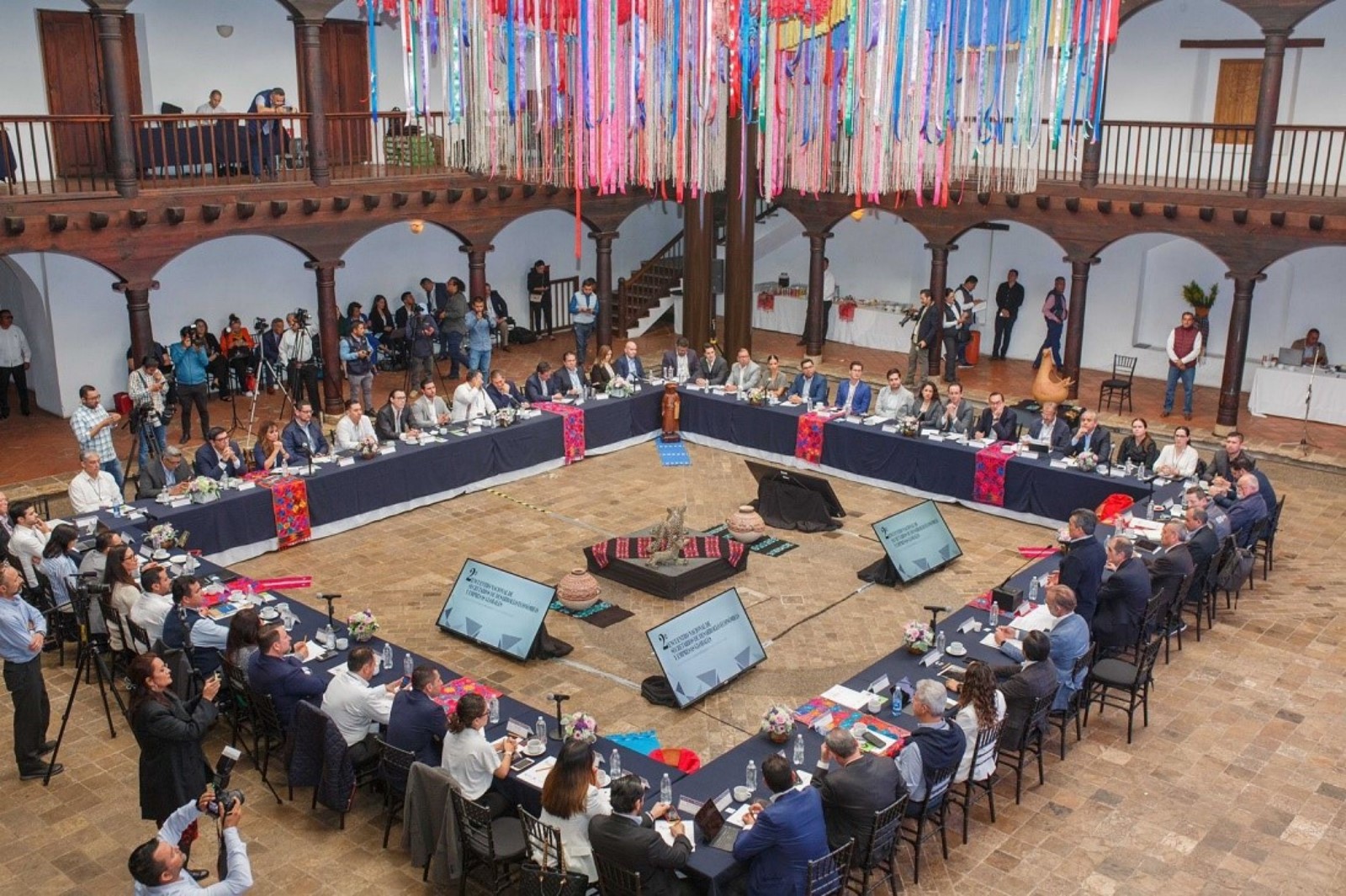 lograr que tengan negocios más ágiles, eficientes y competitivos