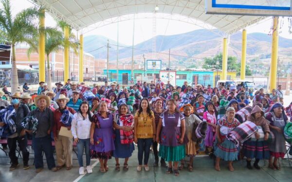 Abrigo del DIF Oaxaca llega a comunidades del estado