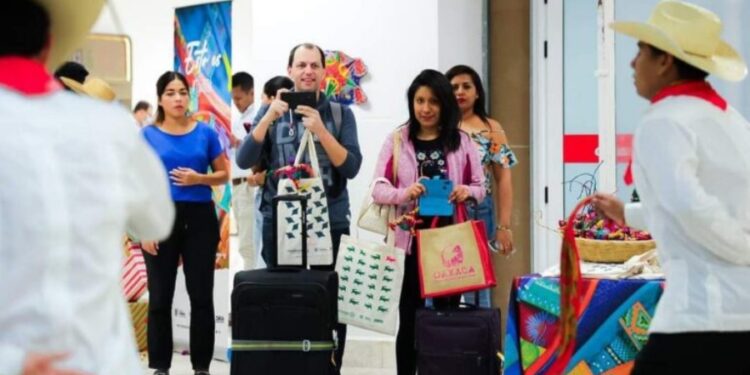 Arriban a Acapulco e Ixtapa Zihuatanejo los primeros vuelos de Mexicana Vuela