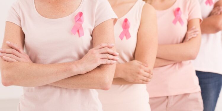 Cáncer de mama ha tenido un incremento constante en México, advierten en el Senado de la República