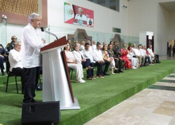 Presidente inaugura Aeropuerto Internacional Felipe Carrillo Puerto en Tulum; inversión pública detona el desarrollo, afirma