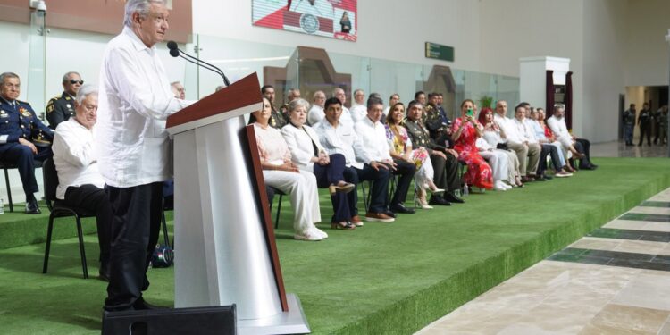 Presidente inaugura Aeropuerto Internacional Felipe Carrillo Puerto en Tulum; inversión pública detona el desarrollo, afirma