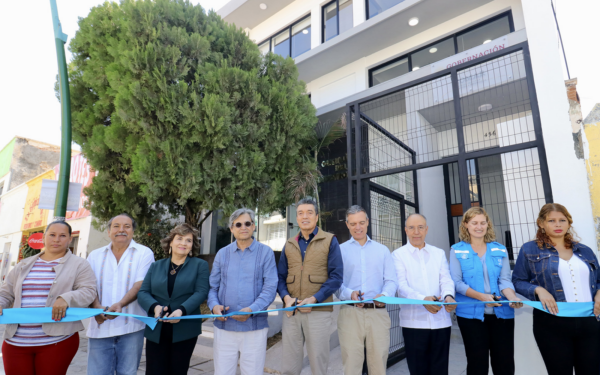 Rutilio Escandón inaugura oficinas de la Comisión Mexicana de Ayuda a Refugiados, en Tuxtla Gutiérrez