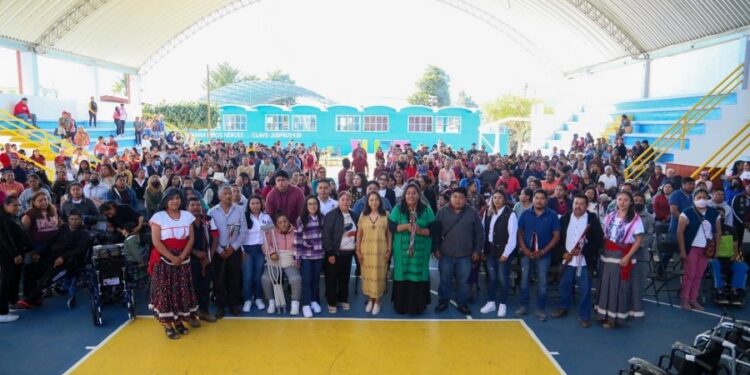 Con entrega de apoyos, DIF Oaxaca impacta en la calidad de vida de habitantes de los Valles Centrales