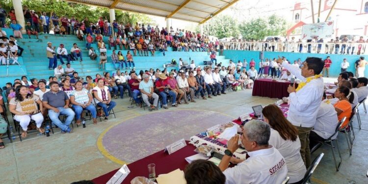 Estamos escribiendo el destino de San Pedro Atoyac con desarrollo y bienestar: Salomón Jara Cruz