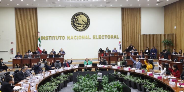 Monitorea INE más de tres mil horas en radio y televisión durante precampañas del PEF 2023-2024