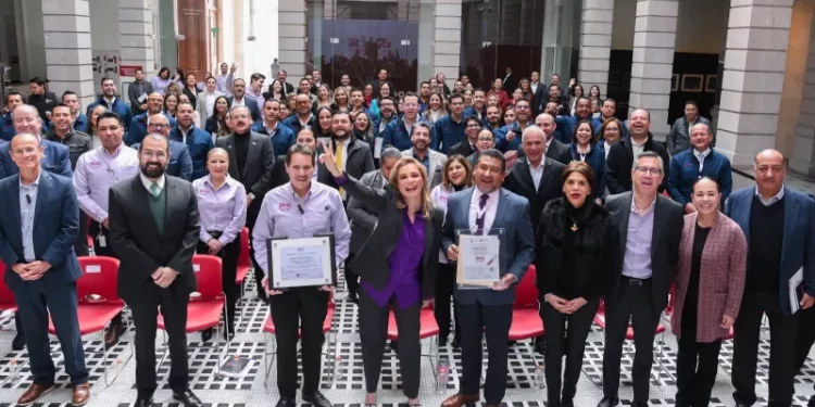 Presenta Maru Campos herramienta para medir el clima laboral en el sector gubernamental
