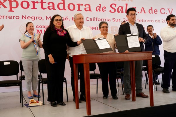 llamó a la población a administrar esta compañía nacional bajo el principio de cero corrupción.