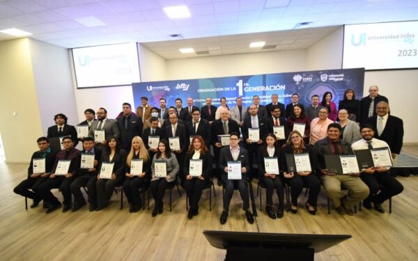 Egresa primera generación del Programa de Especialización de Universidad Index