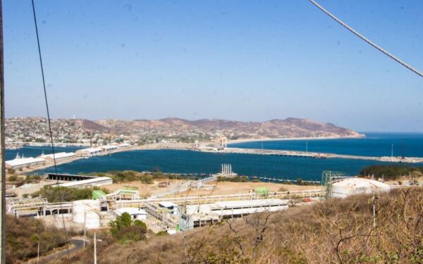 estatales y federales para dar seguimiento a los proyectos de desarrollo y servicio portuarios del CIIT