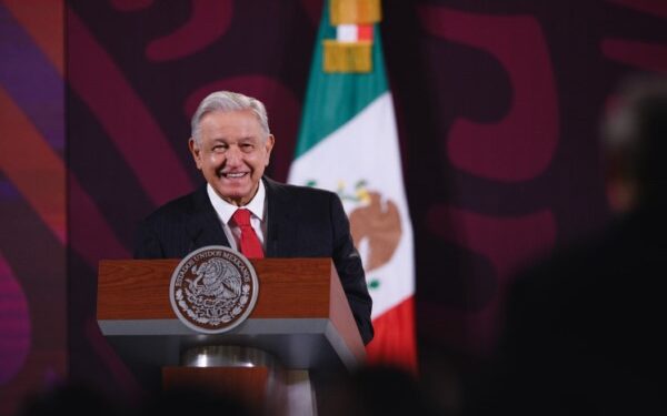 “Nuestra economía está muy fuerte”: presidente; fortalecimiento de Pemex asegura independencia política y autosuficiencia