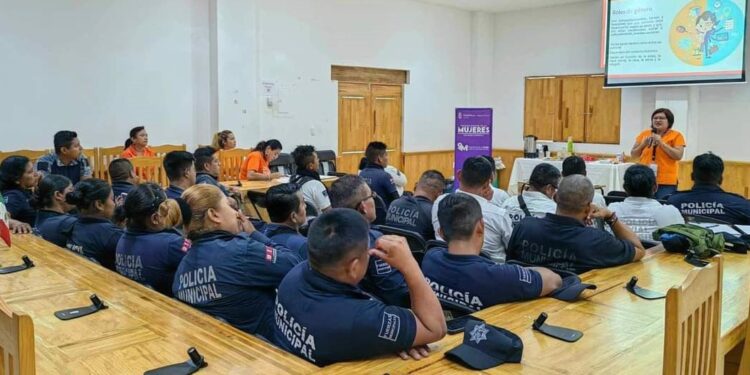 Capacitación policial en perspectiva de género para salvaguardar derechos de mujeres