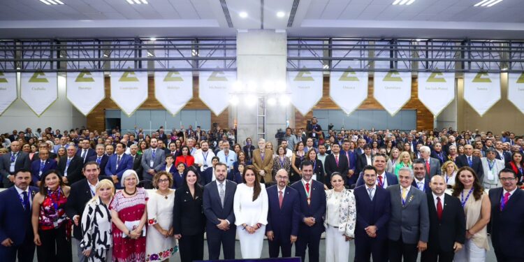 PARTICIPA TERE JIMÉNEZ EN EL CONGRESO INTERNACIONAL DE NEARSHORING