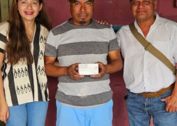 Amigo@s Por Xoxo: Entrega de Medicamentos para el Bienestar Comunitario