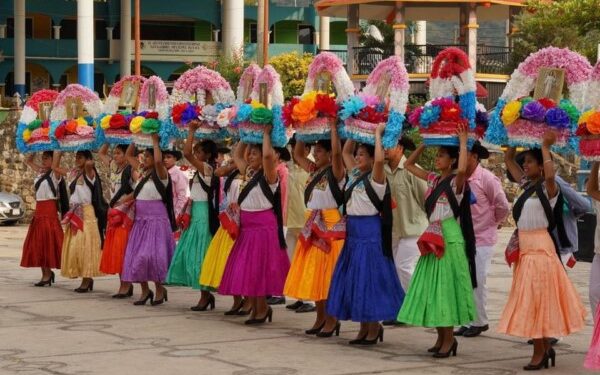 Concluye segunda semana de evaluaciones a delegaciones que buscan participar en la Guelaguetza