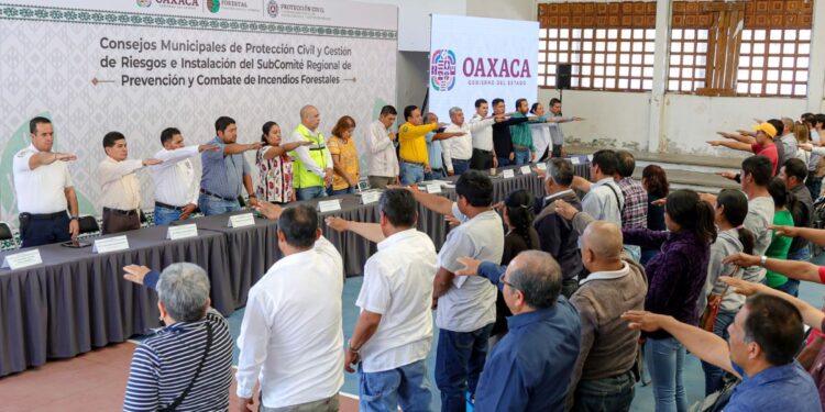 Coordinan acciones para prevenir y sofocar incendios forestales en la Sierra de Juárez