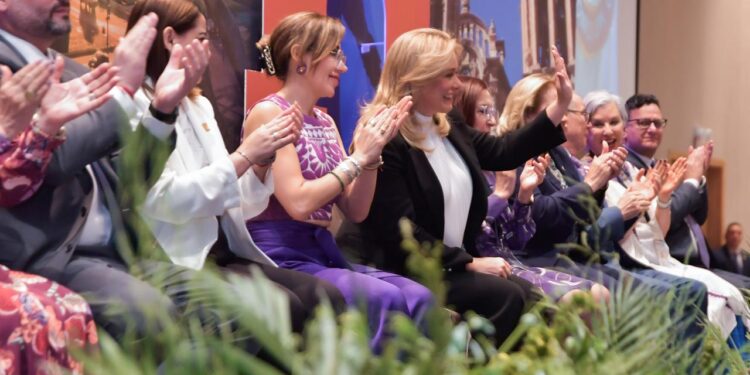 Encabeza Gobernadora del Estado inauguración de la CXXVII Jornada Nacional del Notariado Mexicano