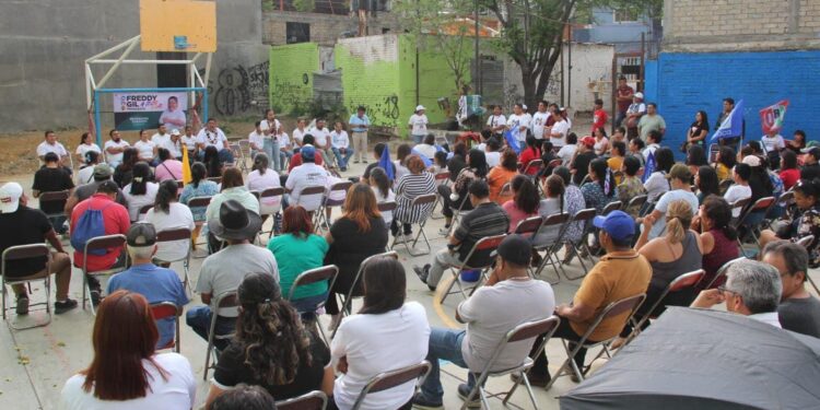 Santa Cruz Xoxocotlán le dará su voto de confianza a Freddy Gil Pineda Gopar