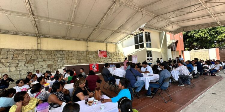 Cierres Masivos del PRI respaldan a Carmelita Ricárdez