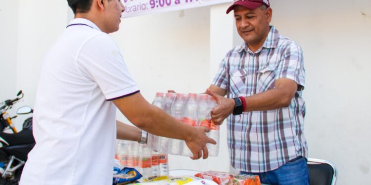 Instala DIF Oaxaca centro de acopio en favor de comunidades afectadas por incendios