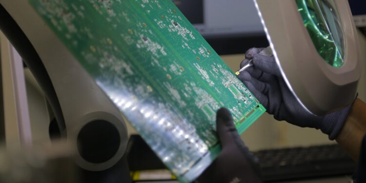 Llega a Jalisco el primer centro de desarrollo de semiconductores de la empresa Micron, en Latinoamérica