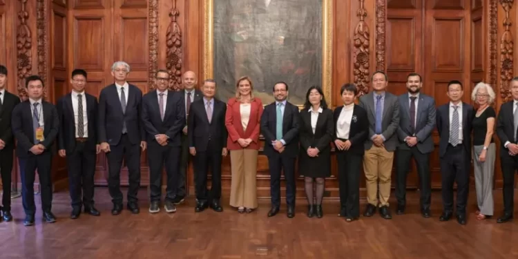 Recibe Gobernadora del Estado a comitiva de la empresa manufacturera Taiwan Electrical
