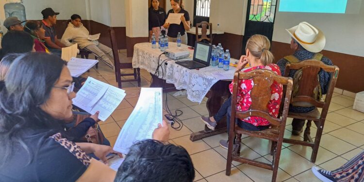 Reciben asistentes sociales de municipios serranos capacitación para detectar casos de desnutrición infantil