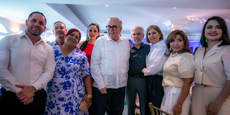 Refrenda Rocha Moya su respaldo a los maestros normalistas