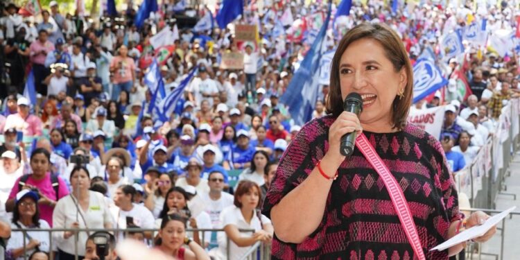 Construirá Xóchitl Gálvez escuelas de medicina en zonas rurales