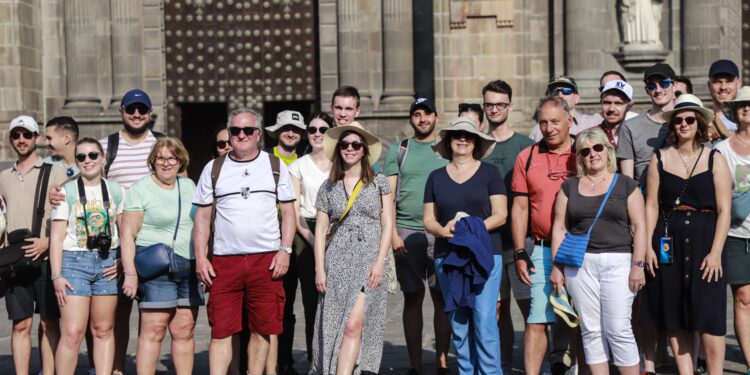 Crece 12.7% llegada de visitantes a Puebla durante primer cuatrimestre del año