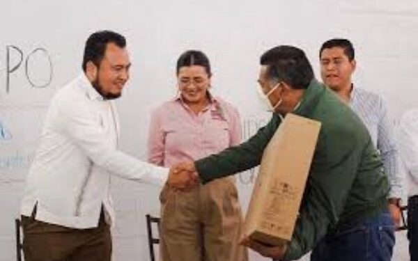 Atienden gobiernos Federal y Estatal demandas de magisterio oaxaqueño