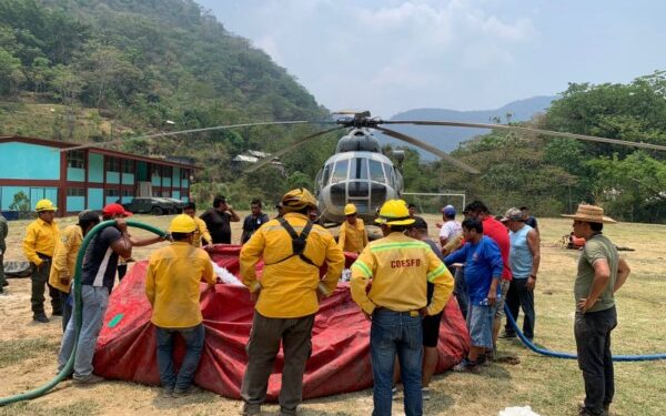 Avanza en 85% control de incendio forestal en San José Tenango