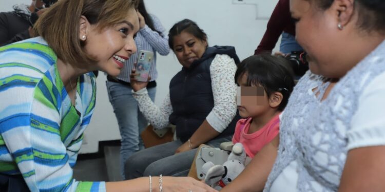 Benefician SEDIF y Salud a niñas y niños con implantes cocleares
