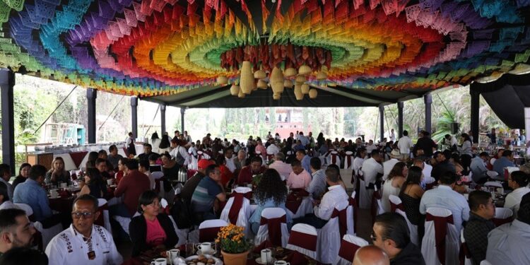 Oaxaca, primer estado que asegurará a periodistas independientes