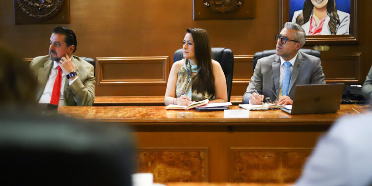 TERE JIMÉNEZ Y ALCALDES SUMAN ESFUERZOS A FAVOR DEL AGUA