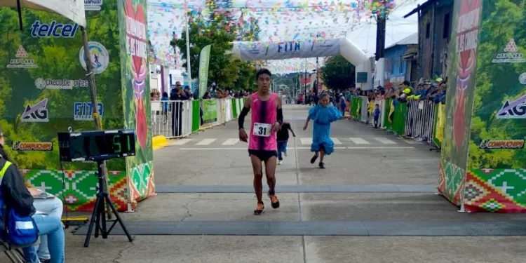 Cierra Ultra Maratón de los Cañones 2024 con triunfos de chihuahuenses
