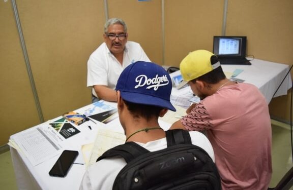 Ofertarán más de tres mil empleos para jóvenes en Coahuila