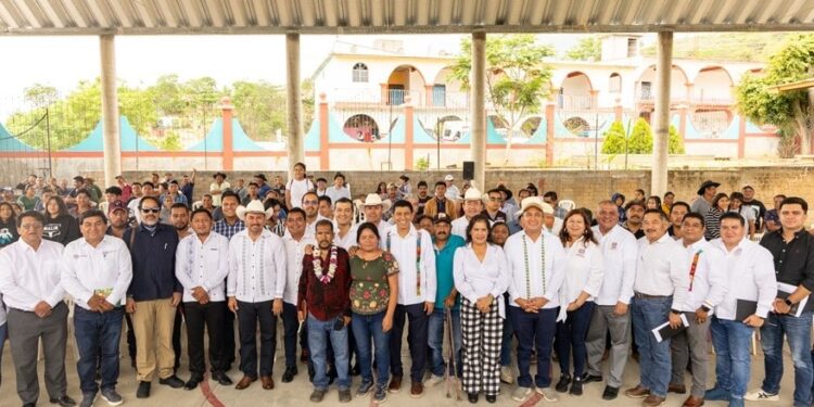 Revierte Gobierno de Oaxaca abandono de San José del Peñasco