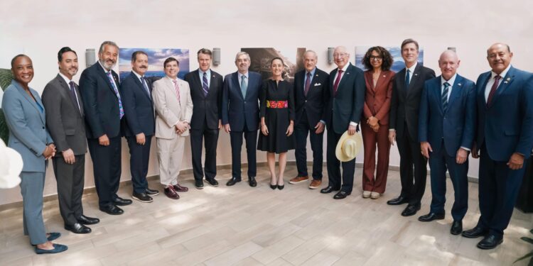 REUNIÓN CON DELEGACIÓN BIPARTIDISTA DE SENADORES Y CONGRESISTAS DE ESTADOS UNIDOS