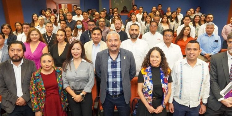 Analizan Sedeco y UABJO propuestas para impulsar inversiones en Oaxaca