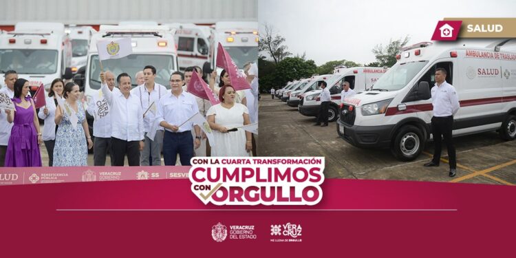 Cuitláhuac García entrega 35 ambulancias más para el bienestar de la población